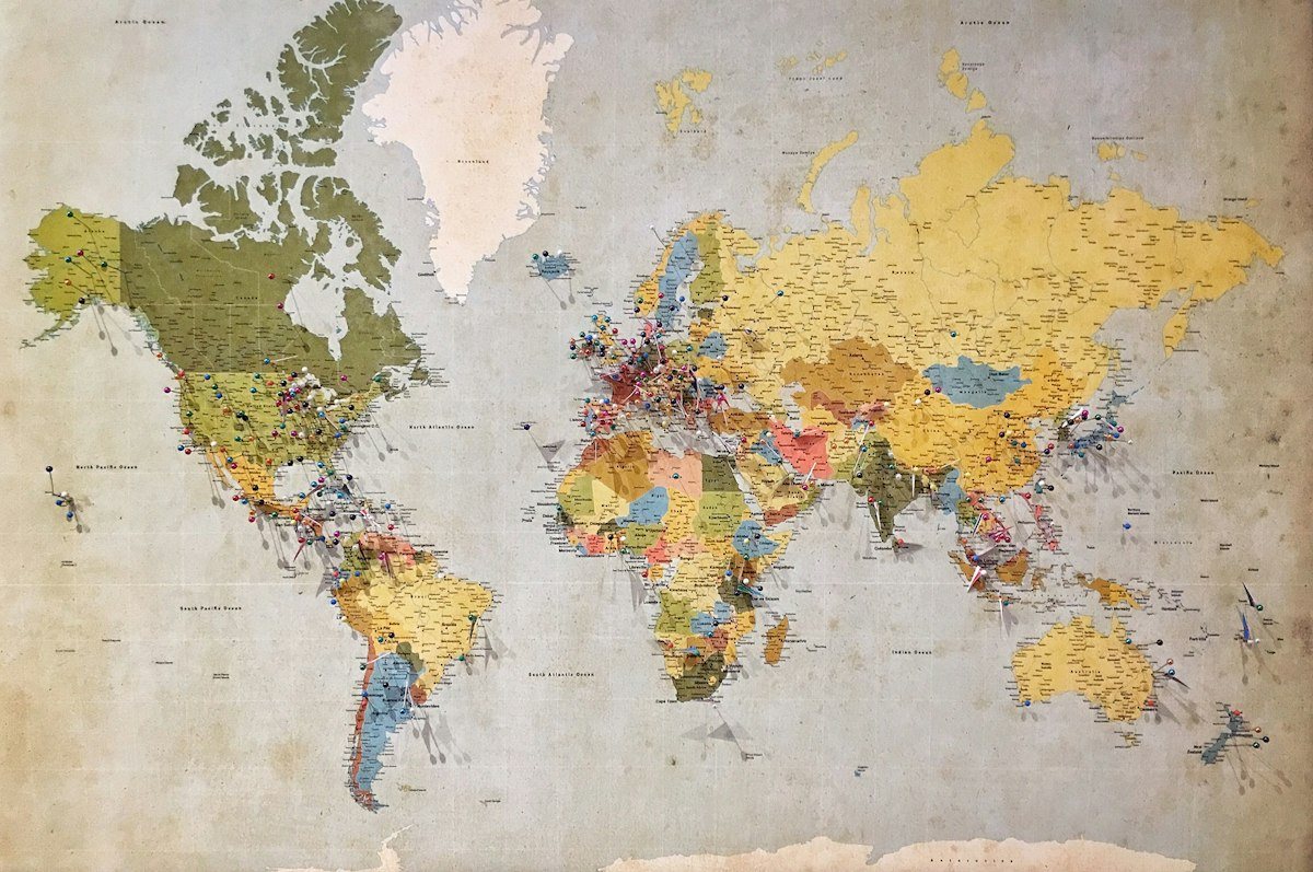 World map with routes